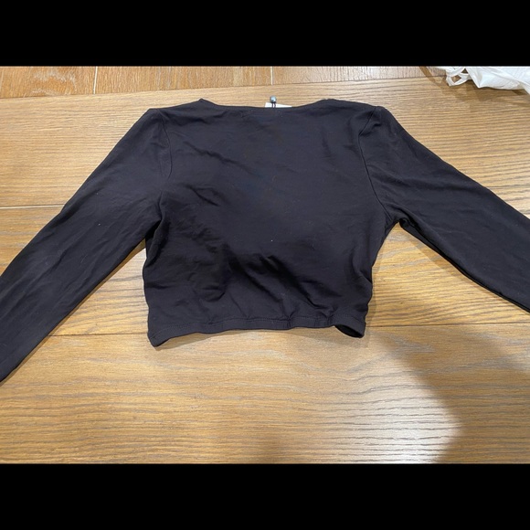 Long sleeve crop - Picture 2 of 2